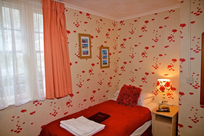 Single Rooms Weymouth Beach B and B